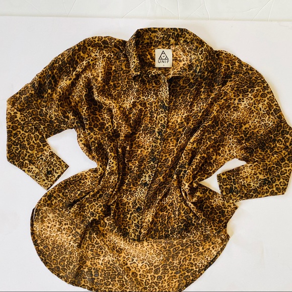 Unif Cold Shoulder oversized Button Down Blouse - Picture 2 of 8